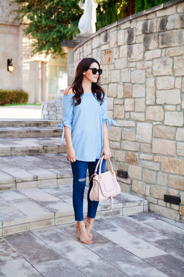 Kendi Everyday in Chambray Sleeveless Tunic and Ripped Skinny Jeans