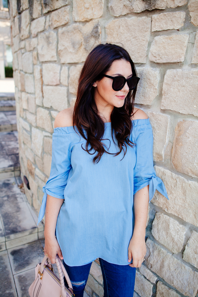 Kendi Everyday in Chambray Sleeveless Tunic and Ripped Skinny Jeans