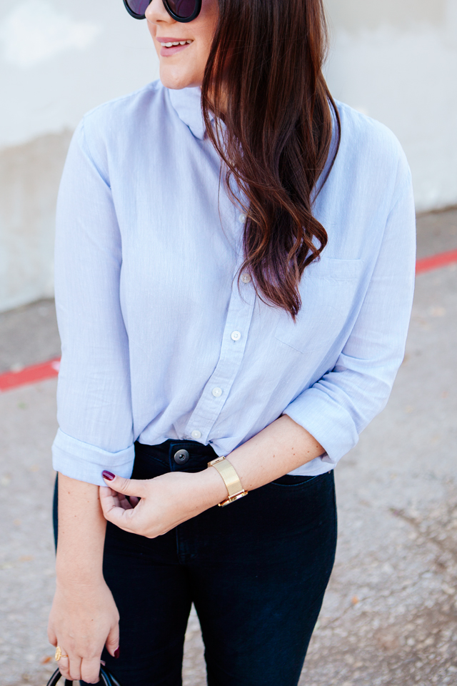 Button down blouse and skinny jeans on Kendi Everyday