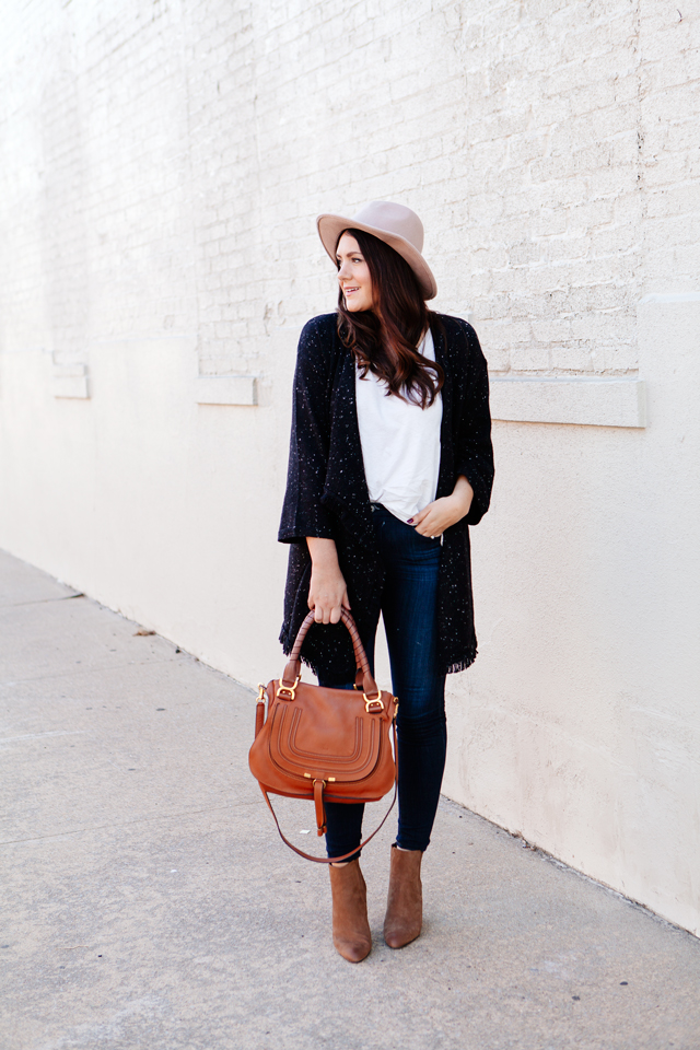 Oversized sweater with white tee and skinny jeans on Kendi Everyday