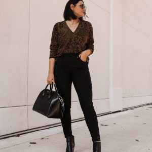 https://www.kendieveryday.com/wp-content/uploads/elementor/thumbs/kendi-everyday-wearing-madewell-cameron-tigerized-cardian-with-black-jeans-02-scaled-phkc7ynguki25nbyoaa5ih3iale6l406yibvb88b7c.jpg